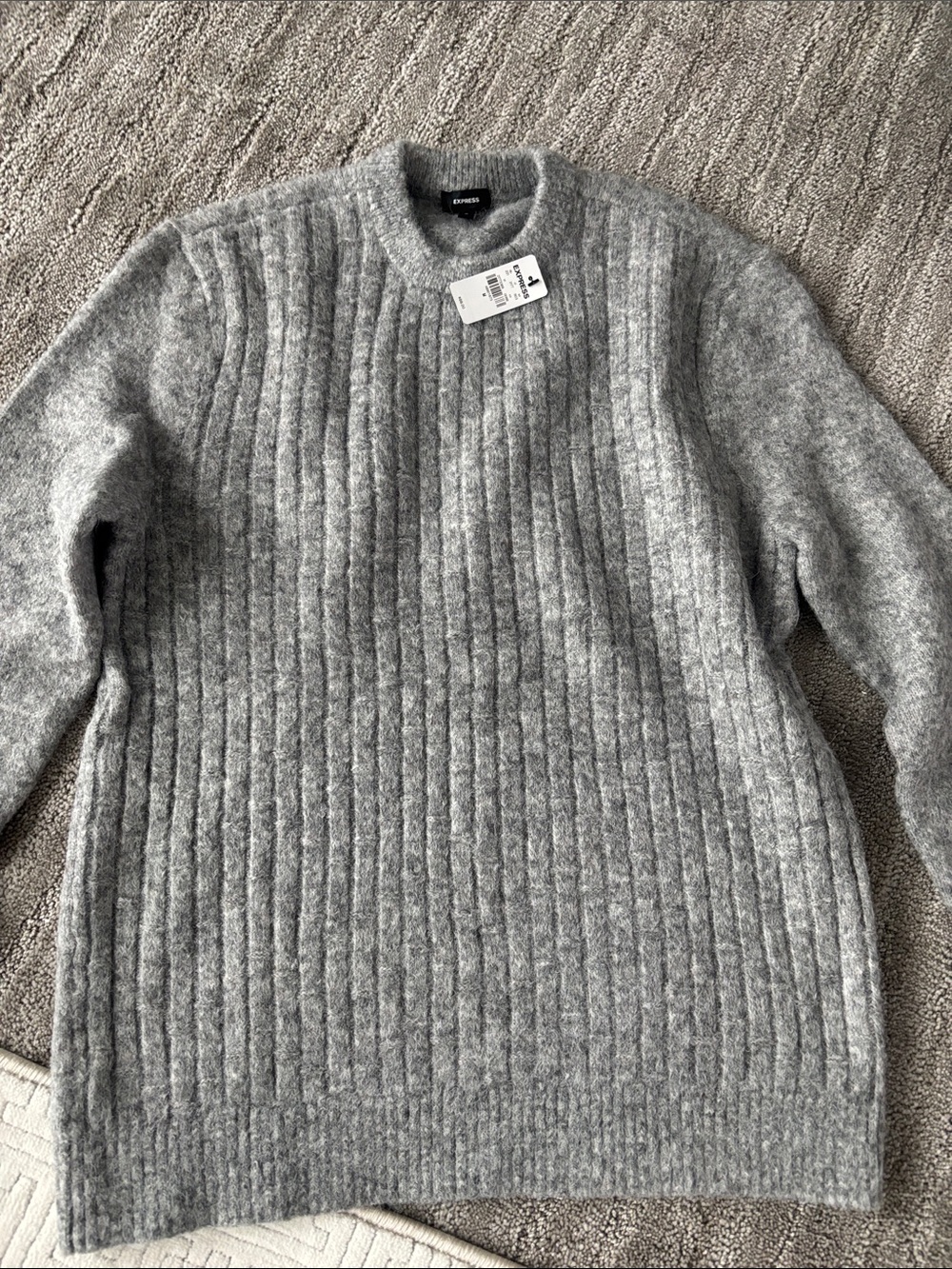 Express Men's Light Gray Ribbed Crewneck Sweater